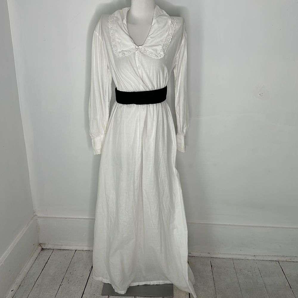 Antique Victorian Cotton White Dress With Lace Details